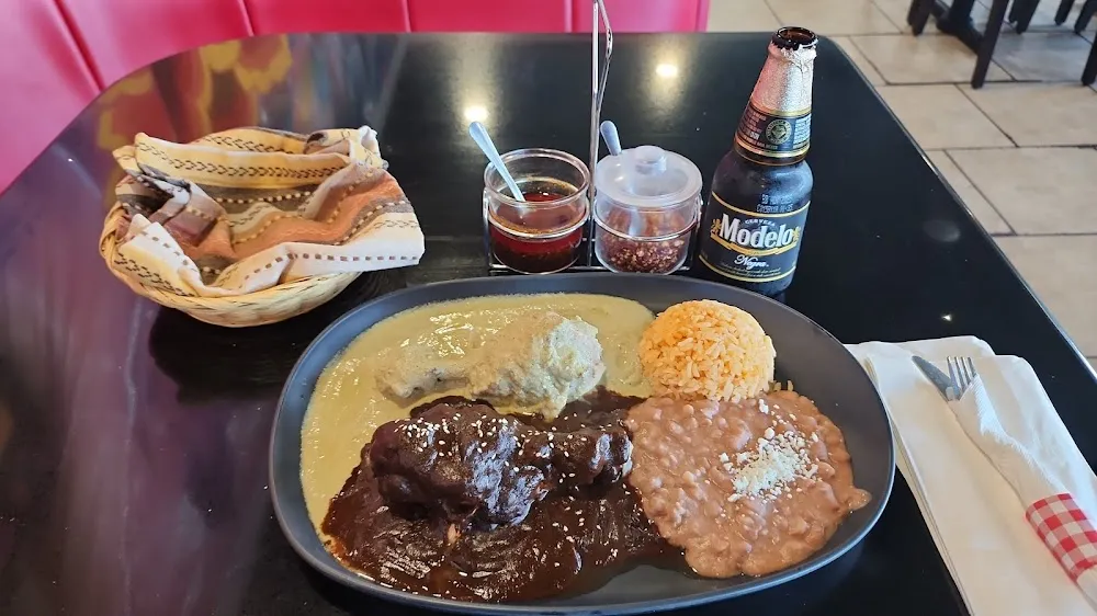 Divorciado Pascal Y Mole Negro